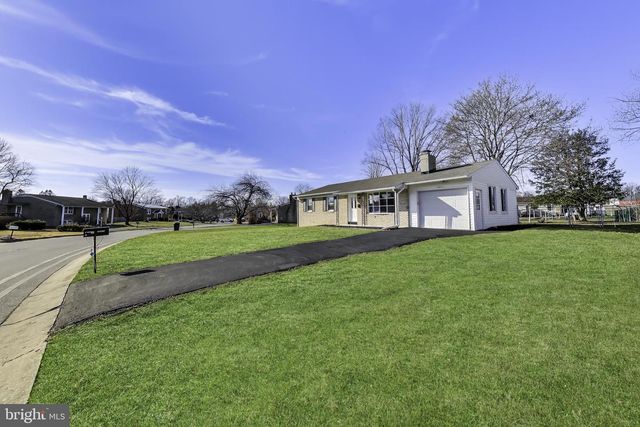 10810 ROSEWOOD DR, Hagerstown, MD 21740