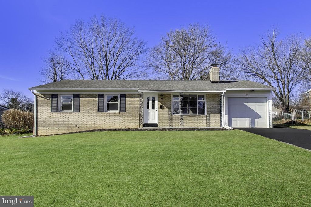 10810 ROSEWOOD DR, Hagerstown, MD 21740