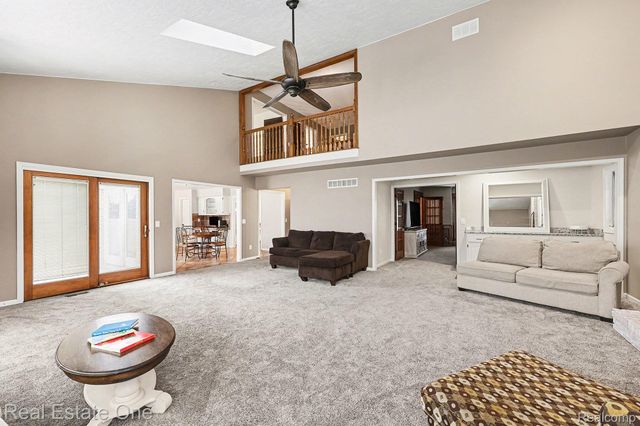 54990 Sherwood Lane, Shelby Charter Township, MI 48315