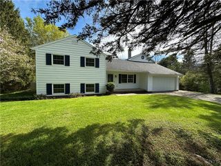 25 Highmore Drive, Oswego-town, NY 13126