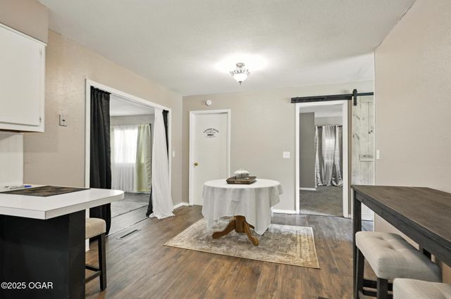 232 Hickory Place, Carl Junction, MO 64834