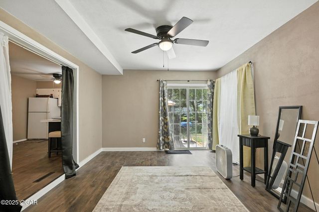 232 Hickory Place, Carl Junction, MO 64834