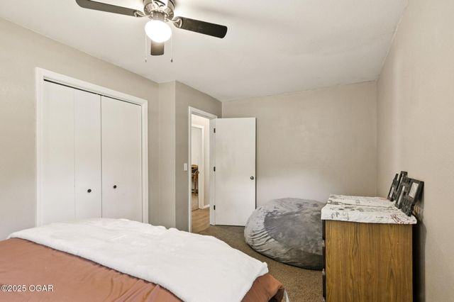 232 Hickory Place, Carl Junction, MO 64834