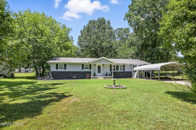 232 Hickory Place, Carl Junction, MO 64834
