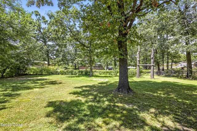 232 Hickory Place, Carl Junction, MO 64834