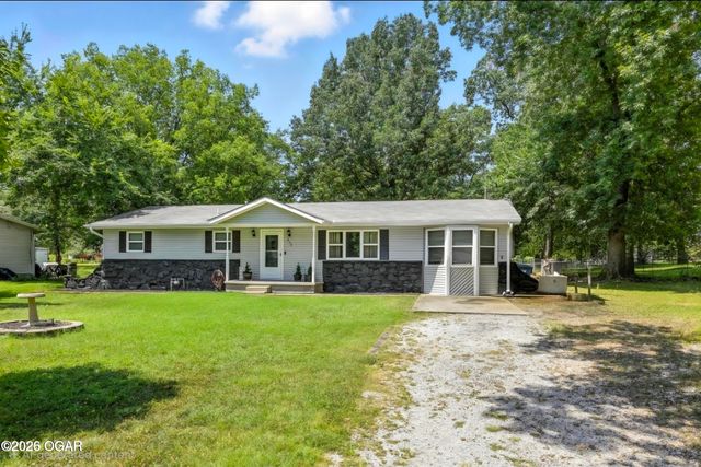 232 Hickory Place, Carl Junction, MO 64834