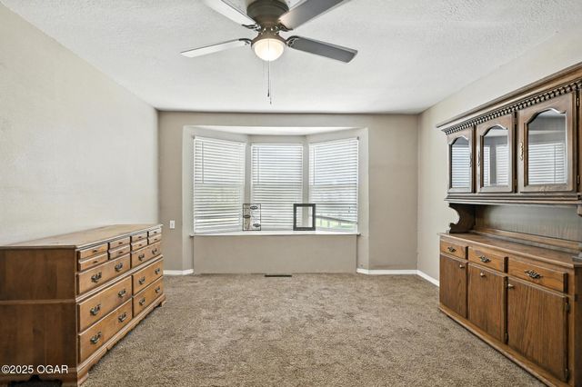 232 Hickory Place, Carl Junction, MO 64834