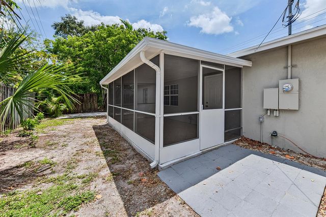 317 SW 19TH Street, Fort Lauderdale, FL 33315