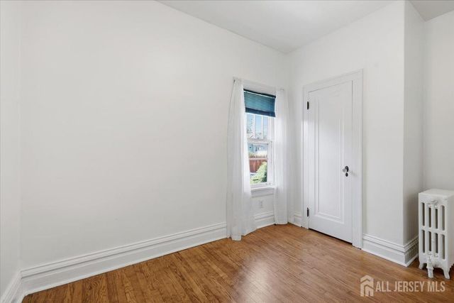 4 main Street, East Brunswick, NJ 08816