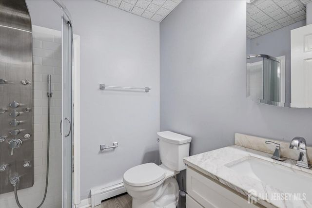 4 main Street, East Brunswick, NJ 08816