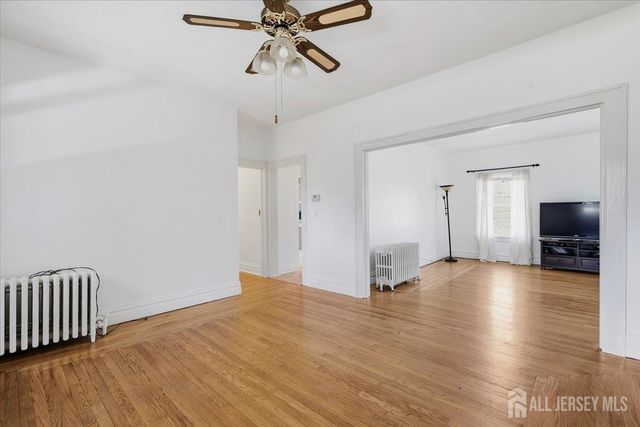 4 main Street, East Brunswick, NJ 08816