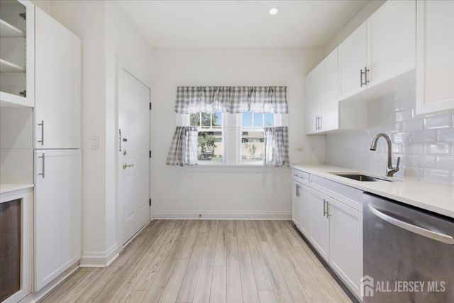 4 main Street, East Brunswick, NJ 08816