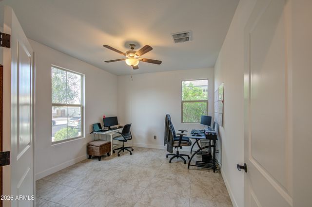 18011 W RAYMOND Street, Goodyear, AZ 85338