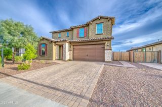 18011 W RAYMOND Street, Goodyear, AZ 85338