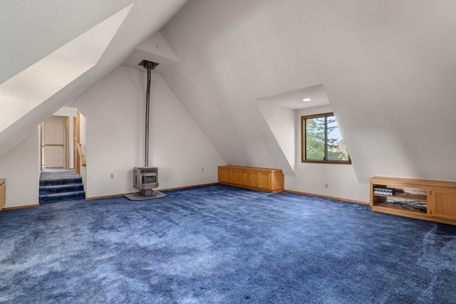 701 Shadow Hills Drive, Grants Pass, OR 97526