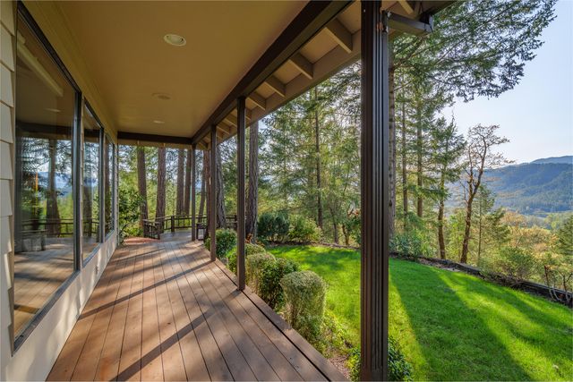 701 Shadow Hills Drive, Grants Pass, OR 97526