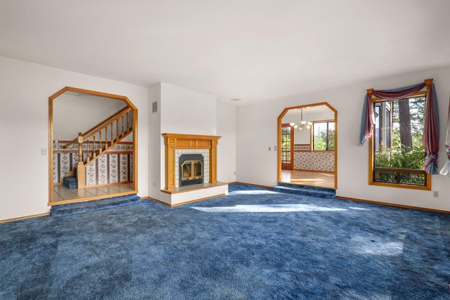 701 Shadow Hills Drive, Grants Pass, OR 97526