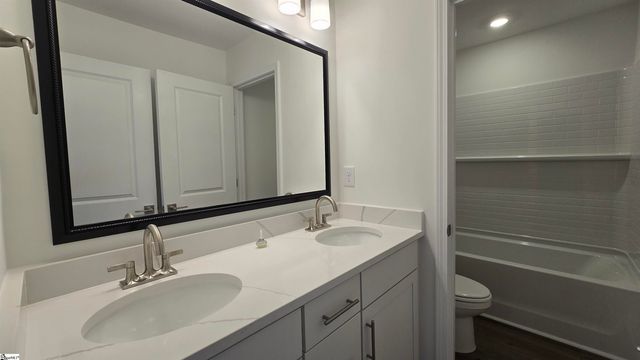 211 Bellflower Lane, Anderson, SC 29625