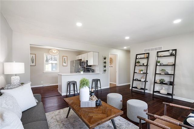 8509 Troup Avenue, Kansas City, KS 66112