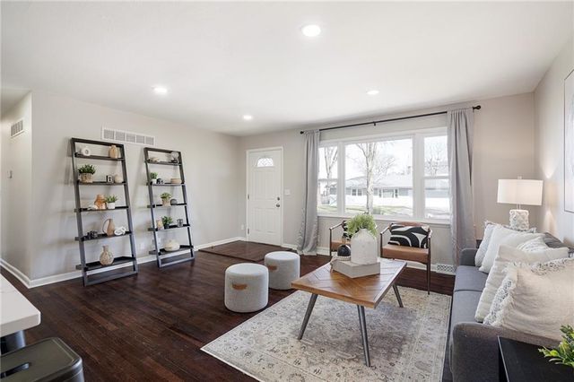 8509 Troup Avenue, Kansas City, KS 66112