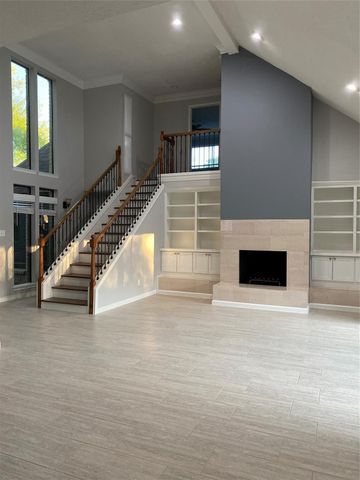 1622 Fall Valley Drive, Houston, TX 77077