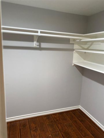 1622 Fall Valley Drive, Houston, TX 77077