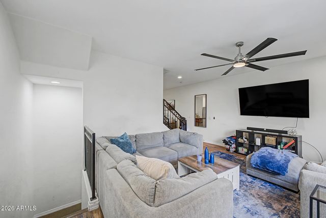 3422 E AVALON Drive, Phoenix, AZ 85018