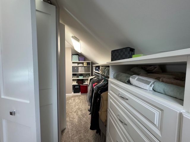 1300 Winding Ridge Lane D8, Valparaiso, IN 46383