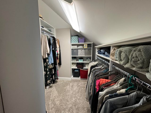 1300 Winding Ridge Lane D8, Valparaiso, IN 46383