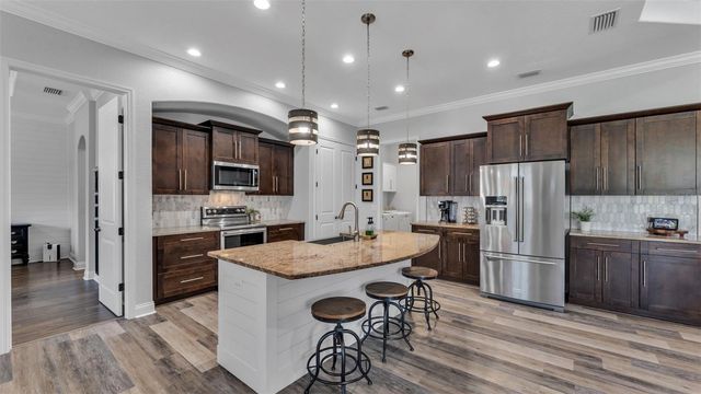 7089 HIGHLANDS CREEK AVENUE, Lakeland, FL 33813