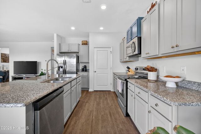 483 St Kitts Way, Winnabow, NC 28479