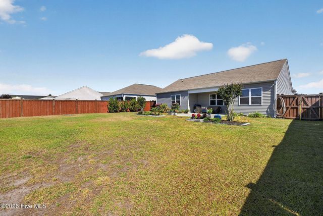 483 St Kitts Way, Winnabow, NC 28479