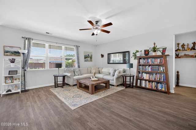 483 St Kitts Way, Winnabow, NC 28479