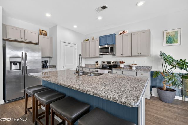 483 St Kitts Way, Winnabow, NC 28479