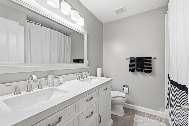 1111 Applegate Parkway, Waxhaw, NC 28173