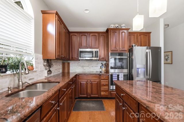 1111 Applegate Parkway, Waxhaw, NC 28173