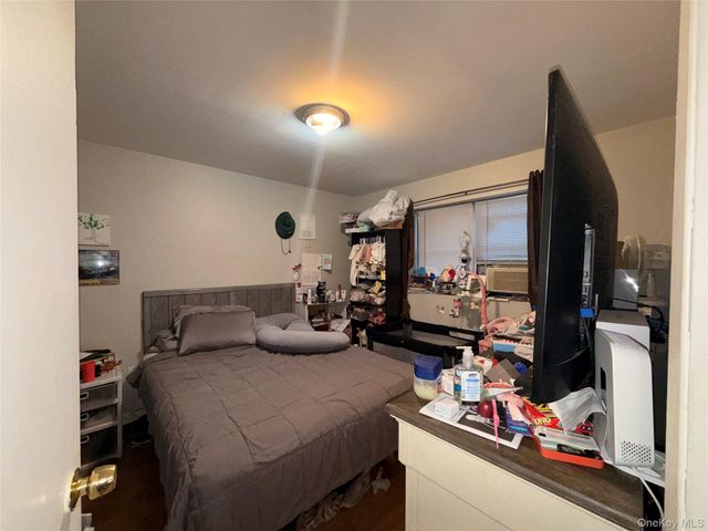 20 Lawn Avenue, New Rochelle, NY 10801