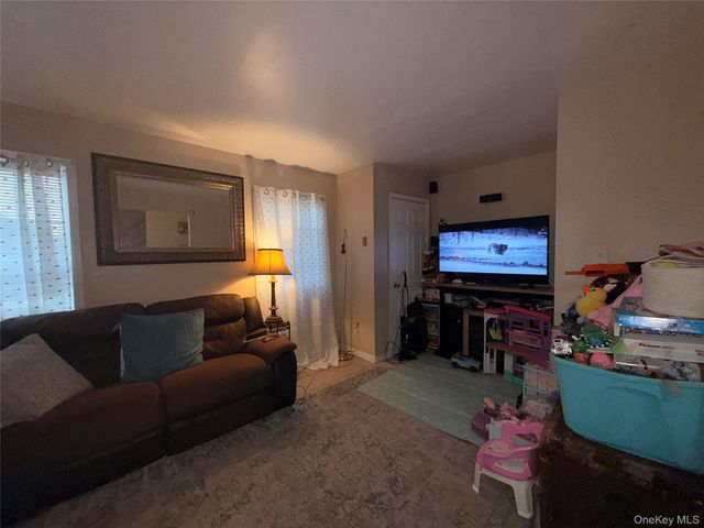 20 Lawn Avenue, New Rochelle, NY 10801