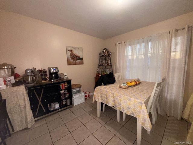 20 Lawn Avenue, New Rochelle, NY 10801