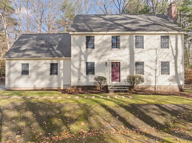 107 Henry St, Uxbridge, MA 01569