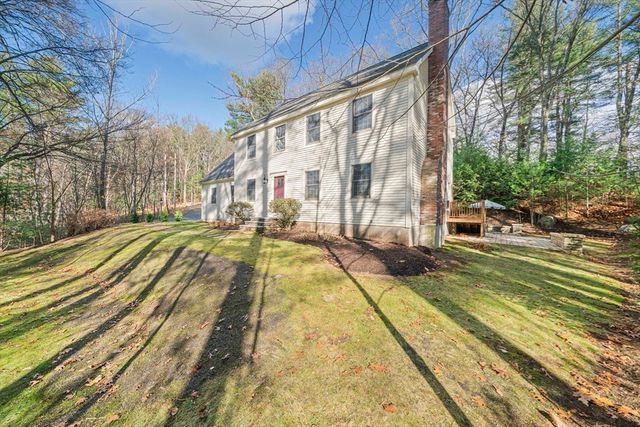 107 Henry St, Uxbridge, MA 01569