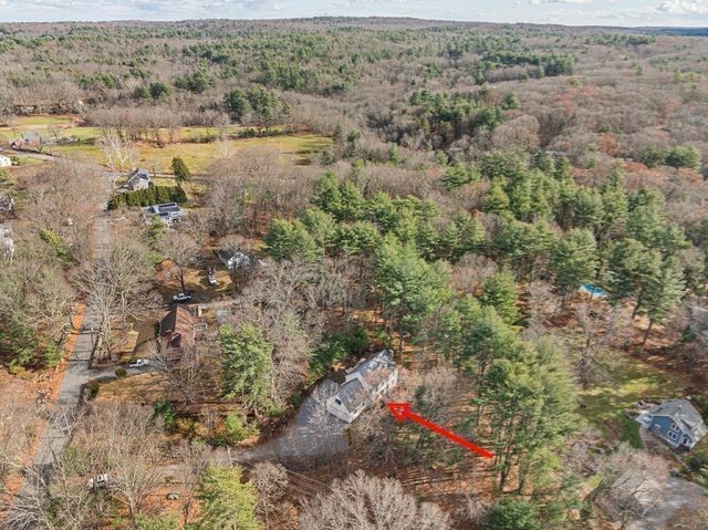 107 Henry St, Uxbridge, MA 01569