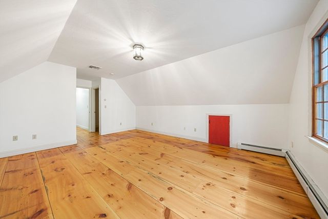 107 Henry St, Uxbridge, MA 01569