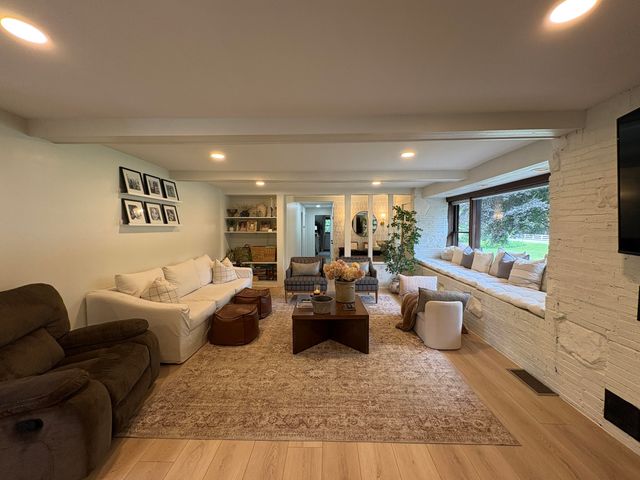 322 Maynard Avenue Sw, City Of Walker, MI 49534
