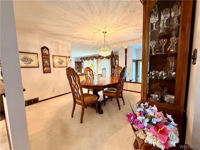 229 Windmill Road, West Seneca, NY 14218