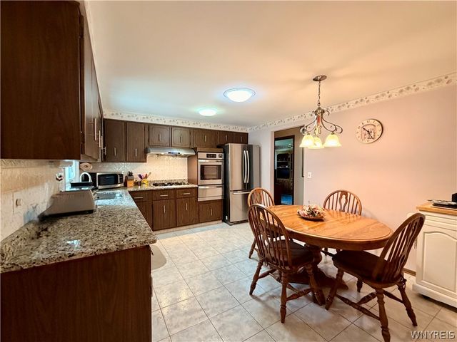 229 Windmill Road, West Seneca, NY 14218