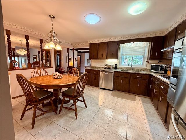 229 Windmill Road, West Seneca, NY 14218