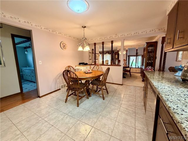 229 Windmill Road, West Seneca, NY 14218