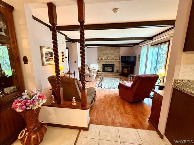 229 Windmill Road, West Seneca, NY 14218