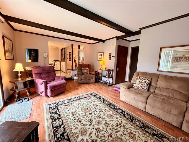 229 Windmill Road, West Seneca, NY 14218